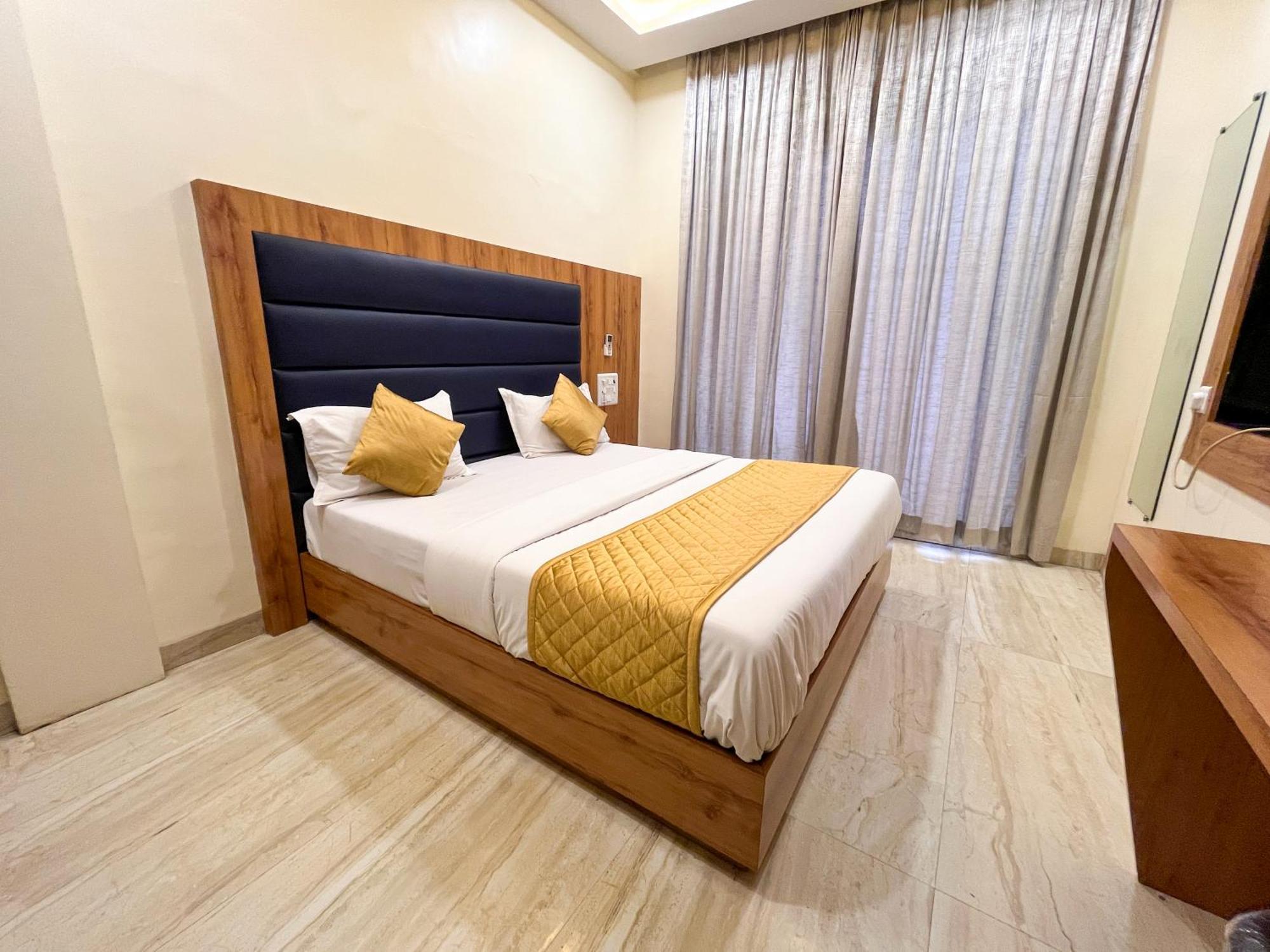 Hotel National - Grant Road Mumbai Exterior photo