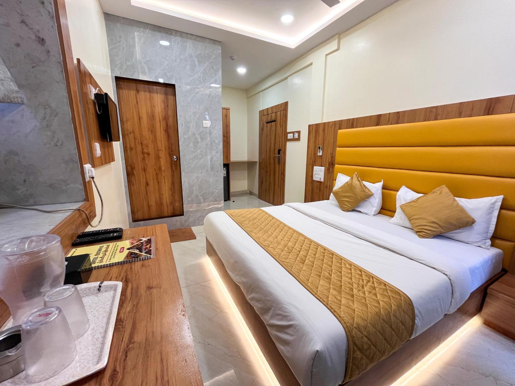 Hotel National - Grant Road Mumbai Exterior photo
